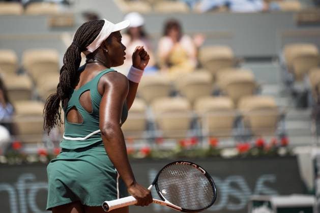 TENNIS - WTA, Tennis Damen French Open 2023 PARIS,FRANCE,29.MAY.23 - TENNIS - WTA Tour, French Open, Roland Garros, Grand Slam. Image shows the rejoicing of Sloane Stephens (USA).  GEPAxpictures xFrancoisxAsal