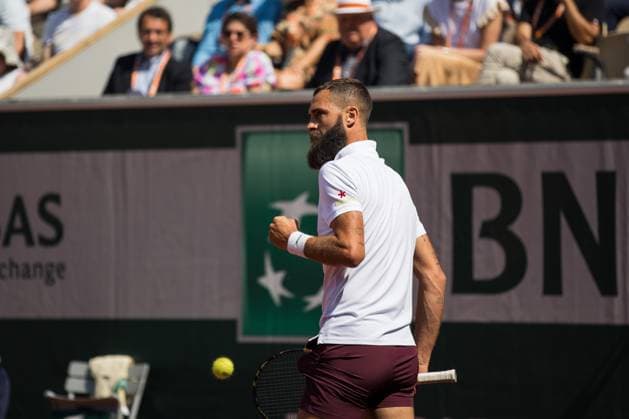 TENNIS - ATP, Tennis Herren French Open 2023 PARIS,FRANCE,29.MAY.23 - TENNIS - ATP World Tour, French Open, Roland Garros, Grand Slam. Image shows the rejoicing of Benoit Paire (FRA).  GEPAxpictures xFrancoisxAsal