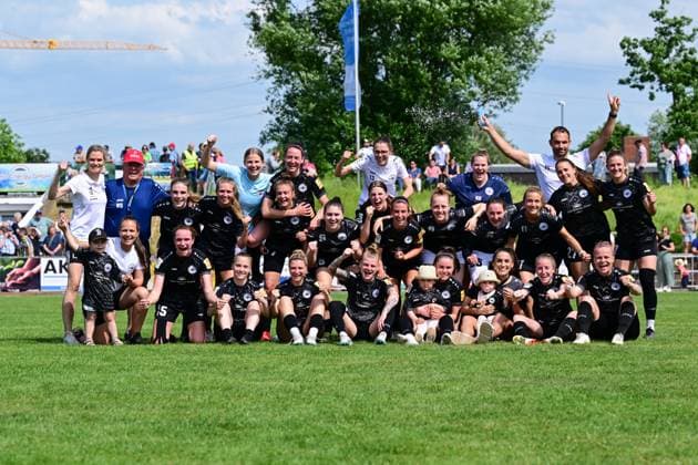 29 05 2023, GER, Football, 2 Women Bundesliga 2022 2023, SG 99 Andernach 1 FC Köln U20 The SG 99 Andernach cheer joyfully after a successful end to the season Andernach Stadion Rheinland Pfalz Germany.