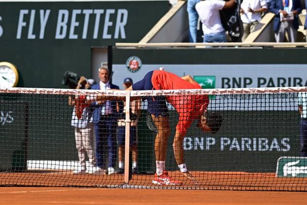 Attitude - Joie de Novak Djokovic ( Serbie ) - TENNIS : Roland Garros 2023 - Internationaux de France - 29 05 2023 FedericoPestellini Panoramic 