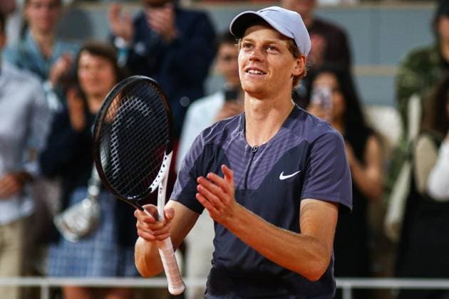 2023 French Open - Day Two Jannik SINNER (ITA) in action during his match against Alexandre MULLER (FRA) on Philippe-CHATRIER court in The French Open Roland Garros 2023 tennis tournament day two. Paris France  Copyright: xIbrahimxEzzatx originalFilename:ezzat-notitle230529_nph9O.jpg