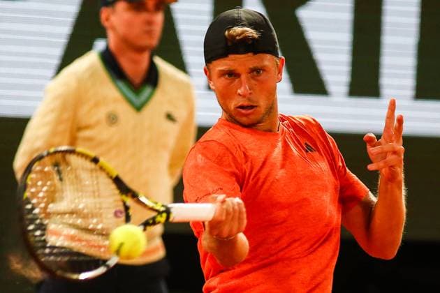 2023 French Open - Day Two Alexandre MULLER (FRA) in action during his match against Jannik SINNER (ITA) on Philippe-CHATRIER court in The French Open Roland Garros 2023 tennis tournament day two. Paris France  Copyright: xIbrahimxEzzatx originalFilename:ezzat-notitle230529_npNjw.jpg