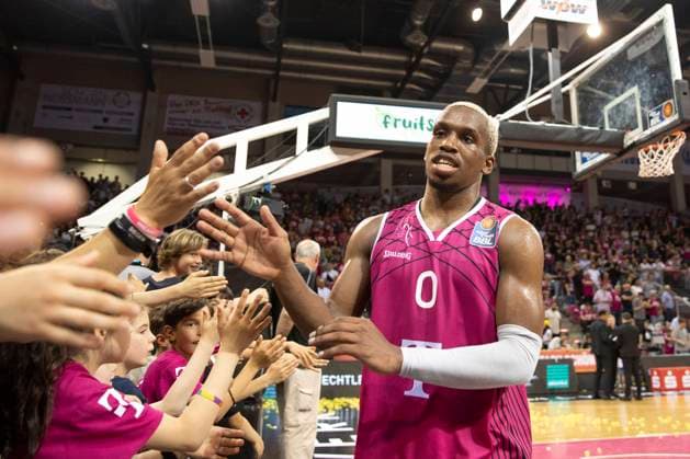 Basketball, TJ Shorts leaves Telekom Baskets Bonn