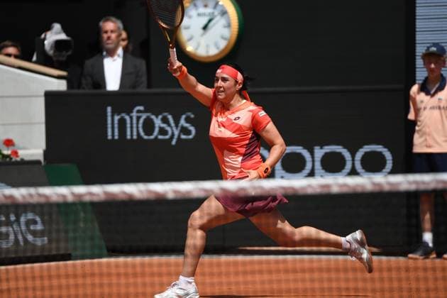 Tennis : Roland Garros 2023 - France - Ons Jabeur - Algerie Tennis : Roland Garros 2023 - France - 30 05 23 ChrysleneCaillaud Panoramic 