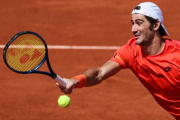 2023 French Open - Day Three Lloyd HARRIS (RSA) in action during his match against Alexander ZVEREV (GER) on Simonne-MATHIEU court in The French Open Roland Garros 2023 tennis tournament day three. Paris France  Copyright: xIbrahimxEzzatx originalFilename:ezzat-notitle230530_nphnB.jpg