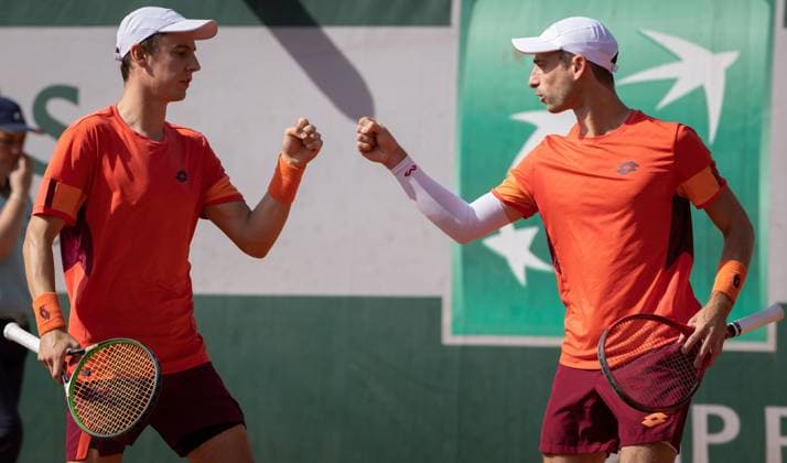 Belgian Joran Vliegen and Belgian Sander Gille pictured during a men s doubles first round match between Belgian pair Gille-Vliegen and Croatian pair Mectic-Pavic at the Roland Garros French Open tennis tournament, in Paris, France, Tuesday 30 May 2023. This year s tournament takes place from 22 May to 12 June. BENOITxDOPPAGNE  x68168451x