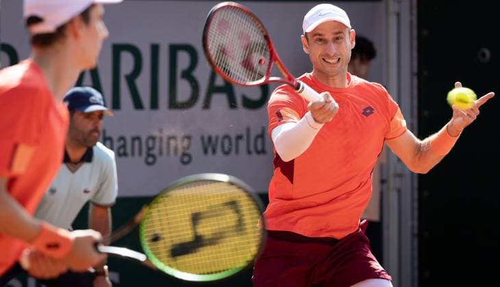 Belgian Joran Vliegen and Belgian Sander Gille pictured during a men s doubles first round match between Belgian pair Gille-Vliegen and Croatian pair Mectic-Pavic at the Roland Garros French Open tennis tournament, in Paris, France, Tuesday 30 May 2023. This year s tournament takes place from 22 May to 12 June. BENOITxDOPPAGNE  x68168455x