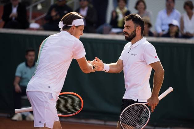 TENNIS - ATP, Tennis Herren French Open 2023 PARIS,FRANCE,30.MAY.23 - TENNIS - ATP World Tour, French Open, Roland Garros, Grand Slam, doubles. Image shows Tristan-Samuel Weissborn (AUT) and Romain Arneodo (MON).  GEPAxpictures xFrancoisxAsal