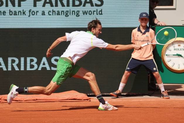 World number 2 seeded Daniil Medvedev of Russia returns the ball to Thiago Seyboth Wild of Brazil during their first-round match at Roland Garros French Tennis Open in Paris, France, on Tuesday, May 30, 2023. Seyboth Wild won 7-6, 6-7, 2-6, 6-3, 6-4.  PAR20230530124 MAYAxVIDON-WHITE