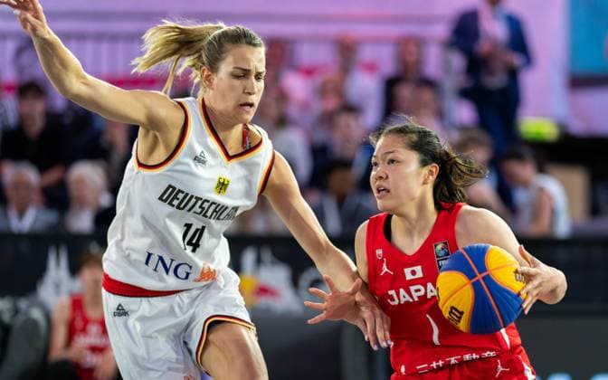 BASKETBALL - FIBA 3x3 World Cup 2023 VIENNA,AUSTRIA,31.MAY.23 - BASKETBALL - FIBA 3x3 World Cup. Image shows Sonja Greinacher (GER) and Yua Emura (JPN).  GEPAxpictures xEdgarxEisner