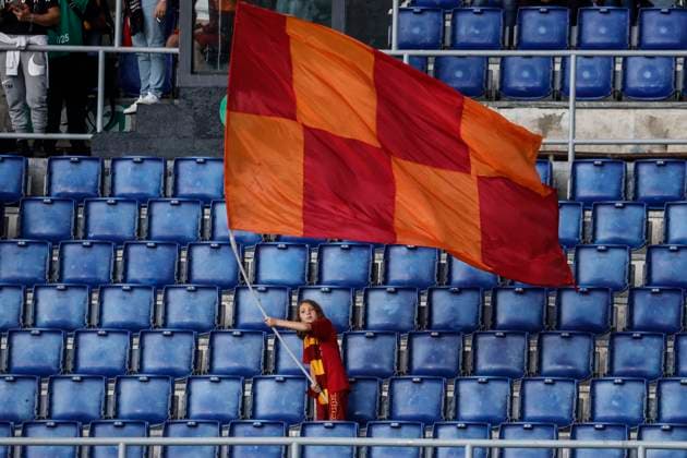 May 31, 2023, ROME, ITALY: AS Roma supporters before the match as they watch on maxi-screens the broadcasting of the UEFA Europa League final between Sevilla FC and AS Roma at the Olimpico Stadium in Rome, Italy, 31 May 2023. ANSA FABIO FRUSTACI AS Roma supporters watch Europa League final between Sevilla FC and AS Roma  - ZUMAa110 20230531_zaf_a110_024 Copyright: xFabioxFrustacix