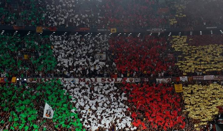 Foto Davide Spada LaPresse 31 Maggio 2023 - Budapest, Ungheria - calcio - Roma vs Siviglia - Uefa Europa League 2022 2023 Finale - Stadio Puskas Arena. Nella foto: tifosi Roma Foto Davide Spada LaPresse May 31, 2023 Budapest, Hungary - sport, soccer - Roma vs Sevilla - Uefa Europe League Final 2022 2023 - Puskas Arena Stadium. In the pic: Roma supporters  Copyright: xDavidexSpada LaPressex