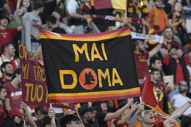 Foto Fabrizio Corradetti LaPresse 31Maggio 2023 Roma, Italia - Tifosi della AS Roma vedono la Finale di Europa League AS Roma vs Siviglia sui maxi schermi - Stadio Olimpico. Nella foto: un momento dell evento May 31, 2023 Rome, Italy - AS Roma fans see the Europa League Final AS Roma vs Sevilla on the big screens - Olimpic Stadium. In the photo: a moment of the event  Copyright: xFabrizioxCorradetti LaPressex