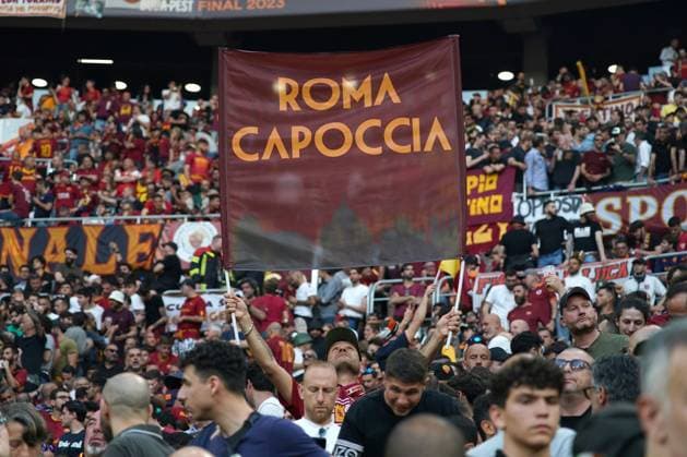 Sevilla FC v AS Roma - UEFA Europa League: Final Supporters of AS Roma during the UEFA Europa League final match between Sevilla FC and AS Roma at Puskas Arena, Budapest, Hungary on May 31, 2023. Budapest Budapest Hungary  Copyright: xGiuseppexMaffiax originalFilename:maffia-sevillaf230531_npSjY.jpg
