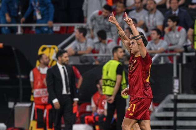 Paulo Dybala (21 Roma) celebrates his goal during the UEFA Europa League final 2023 between Sevilla and Roma at Puskas Arena in Budapest, Hungary Soccer (Cristiano Mazzi SPP) Copyright: xCristianoxMazzix xSPPx spp-en-CrMaSp-CM1_3403