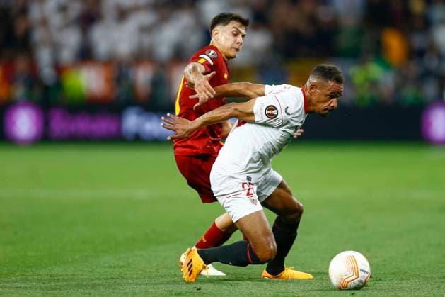 HUN: Sevilla FC-AC Roma. UEFA Europa League Final Fernando Reges of Sevilla FC and Paulo Dybala of AS Roma during the UEFA Europa League match, Final between Sevilla FC and AC Roma played at Puskas Arena Stadium on May 31, 2023 in Budapest, Hungary. kpng Copyright: xAntonioxPozox xPRESSINx AP_230531_087