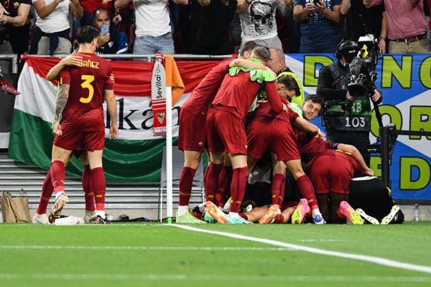 UEFA Europa League Final 2023: Sevilla vs Roma Players of AS Roma celebrating during UEFA Europa League Final 2023: Sevilla vs Roma, disputed on Puskas Arena, Budapest, 31 May 2023 Budapest Puskas Arena Hungary Copyright: xAncaxTepeix
