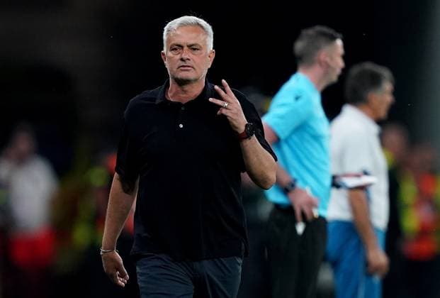 Foto Davide Spada LaPresse 31 Maggio 2023 - Budapest, Ungheria - calcio - Roma vs Siviglia - Uefa Europa League 2022 2023 Finale - Stadio Puskas Arena. Nella foto: Jose Mourinho coach of AS Roma Foto Davide Spada LaPresse May 31, 2023 Budapest, Hungary - sport, soccer - Roma vs Sevilla - Uefa Europe League Final 2022 2023 - Puskas Arena Stadium. In the pic: Jose Mourinho coach of AS Roma  Copyright: xDavidexSpada LaPressex
