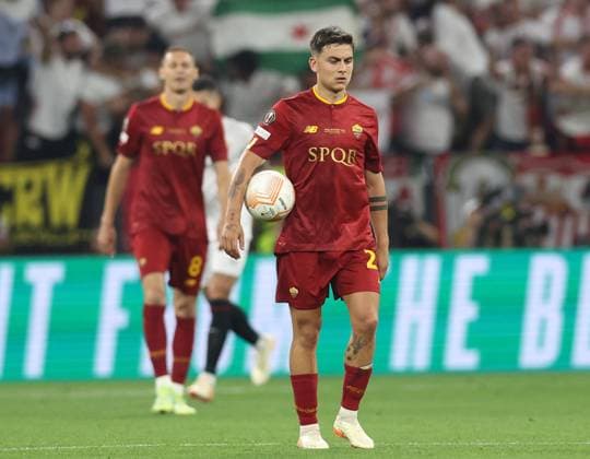 Budapest, Hungary, 31st May 2023. Paulo Dybala of AS Roma prepares to restart the game following the Sevilla equaliser during the UEFA Europa League Final match at Puskas Arena, Budapest. Picture credit should read: David Klein Sportimage EDITORIAL USE ONLY. No use with unauthorised audio, video, data, fixture lists, club league logos or live services. Online in-match use limited to 120 images, no video emulation. No use in betting, games or single club league player publications. SPI-2471-0108