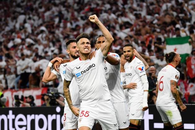 UEFA Europa League Final 2023: Sevilla vs Roma Players of FC Sevilla celebrating during UEFA Europa League Final 2023: Sevilla vs Roma, disputed on Puskas Arena, Budapest, 31 May 2023 Budapest Puskas Arena Hungary Copyright: xAncaxTepeix