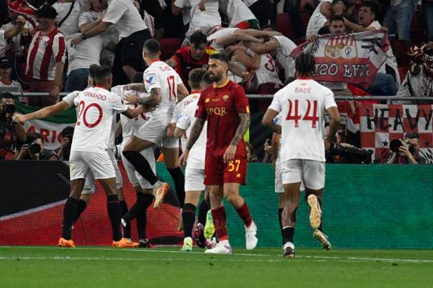 31st May 2023; Pusk& xe1;s Ar& xe9;na, Budapest, Hungary; UEFA Europa League Football Final, Sevilla versus Roma; Sevilla s players celebrate after an own goal by Mancini of Roma scored the equalising goal for 1-0 in the 55th minute  ActionPlus12515887 AllxShotxLive