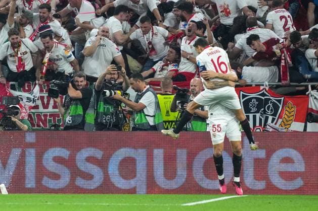 Sevilla FC v AS Roma - UEFA Europa League: Final Lucas Ocampos of Sevilla FC celebrates after scoring 1-1 during the UEFA Europa League final match between Sevilla FC and AS Roma at Puskas Arena, Budapest, Hungary on May 31, 2023. Budapest Budapest Hungary  Copyright: xGiuseppexMaffiax originalFilename:maffia-sevillaf230531_npjkS.jpg