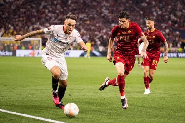 Sevilla v Roma, UEFA Europa League final, Budapest, Hungary Budapest, Hungary. 31st, May 2023. Lucas Ocampos (55) of Sevilla FC and Roger Ibanez (3) of Roma seen during the UEFA Europa League final between Sevilla and Roma at the Puskas Arena in Hungary. Budapest Hungary  Copyright: xGonzalesxPhoto BalazsxPopalx
