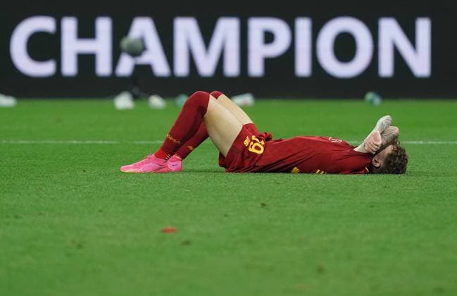 Foto Davide Spada LaPresse 31 Maggio 2023 - Budapest, Ungheria - calcio - Roma vs Siviglia - Uefa Europa League 2022 2023 Finale - Stadio Puskas Arena. Nella foto: delusione Roma Foto Davide Spada LaPresse May 31, 2023 Budapest, Hungary - sport, soccer - Roma vs Sevilla - Uefa Europe League Final 2022 2023 - Puskas Arena Stadium. In the pic:  Copyright: xDavidexSpada LaPressex