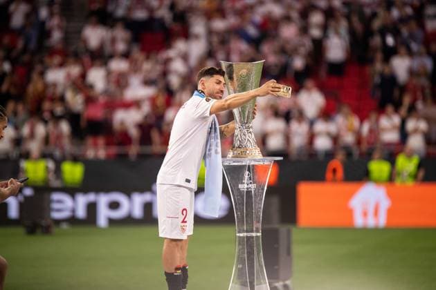 Sevilla FC v AS Roma, UEFA Europa League final, Budapest, Hungary Budapest, Hungary. 31st, May 2023. Gonzalo Montiel (2) of Sevilla FC seen with the trophy as winner of the UEFA Europa League final between Sevilla FC and As Roma at the Puskas Arena in Hungary. Budapest Hungary  Copyright: xGonzalesxPhoto BalazsxPopalx