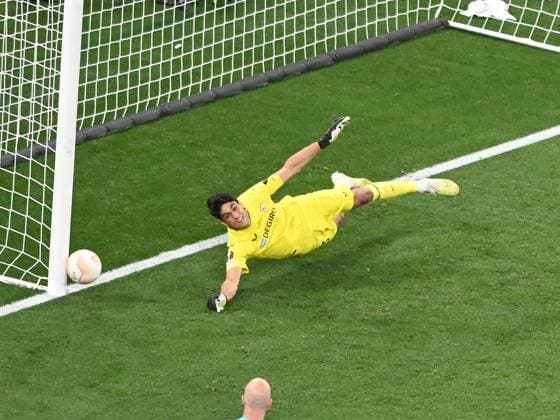Yassine Bounou defends a penalty in the football match between Sevilla FC and AS Roma, Europa League final, held at the Ferenc Puskas Arena in Budapest, Wednesday, May 31, 2023 Budapest Copyright: xRazvanxPasarica SPORTxPICTURESx