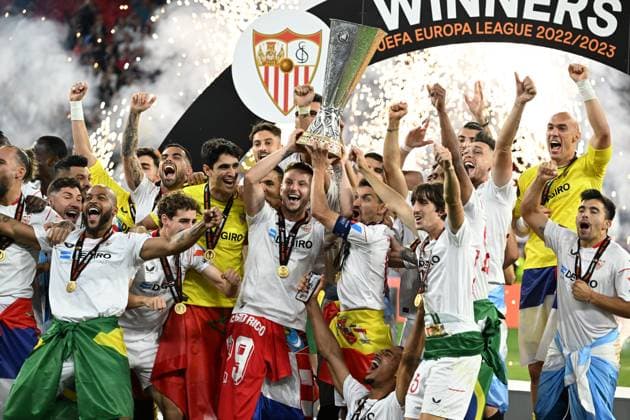 Final joy with a Trophy (Sevilla) during the UEFAEuropa League Final match between Sevilla 5-2 (d.c.r.) Roma at Puskas Arena on May 31, 2023 in Budapest, Hungary. Noxthirdxpartyxsales  (220130318)