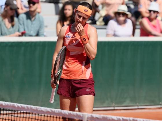 Belgian Greet Minnen pictured during a doubles tennis match between Belgian-Hungarian pair Minnen-Bondar and Egyptian-Slovenian pair Sherif-Zidansek, in the first round of the women s doubles at the Roland Garros French Open tennis tournament in Paris, France, Thursday 01 June 2023. BENOITxDOPPAGNE  x68241836x