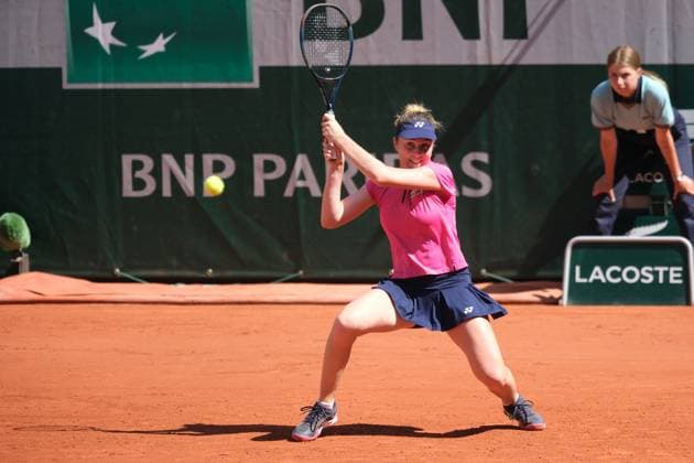 June 1, 2023, Paris, Paris, France: LINDA MOSKOVA of Czech Republic return the ball to ELENA RYBAKINA of Kazakhstan.during the Day 5 of the WomenÃ¢â‚¬â ¢s French Open 2023, Grand Slam tennis womens tournament at the Roland Garros Stadium - Paris France Paris France - ZUMAp119 20230601_zaf_p119_009 Copyright: xPierrexSteveninx