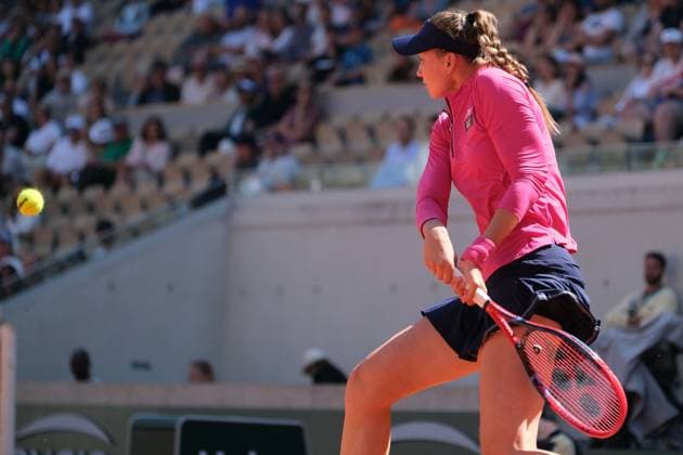 June 1, 2023, Paris, Paris, France: ELENA RYBAKINA of Kazakhstan return the ball to LINDA MOSKOVA of Czech Republic .during the Day 5 of the WomenÃ¢â‚¬â ¢s French Open 2023, Grand Slam tennis womens tournament at the Roland Garros Stadium - Paris France Paris France - ZUMAp119 20230601_zaf_p119_018 Copyright: xPierrexSteveninx