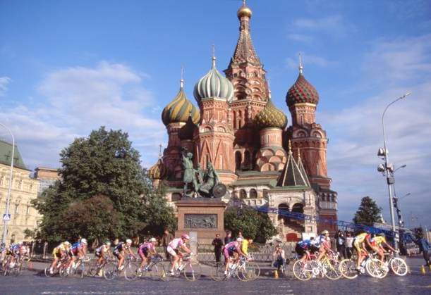 Moscow, Russia. Athletes participate in the round Masters Criterium bicycle race at the Cathedral of the Intercession of the Most Holy Theotokos on the Moat in Red Square. Robert Maximov TASS  59508332