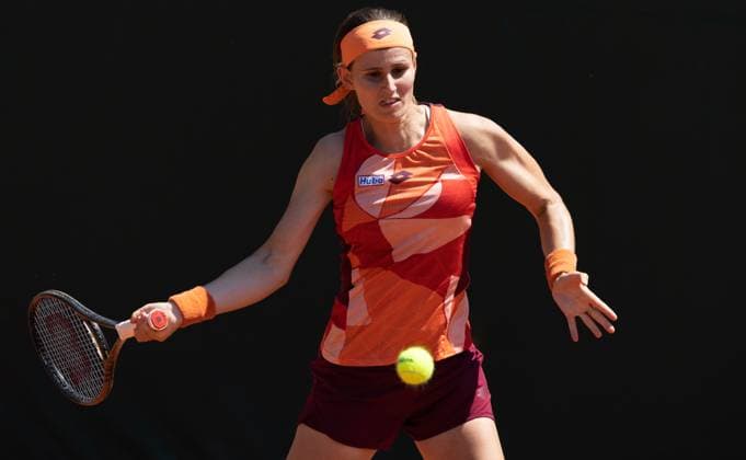 Belgian Greet Minnen pictured in action during a doubles tennis match between Belgian-Hungarian pair Minnen-Bondar and Egyptian-Slovenian pair Sherif-Zidansek, in the first round of the women s doubles at the Roland Garros French Open tennis tournament in Paris, France, Thursday 01 June 2023. BENOITxDOPPAGNE  x68250183x
