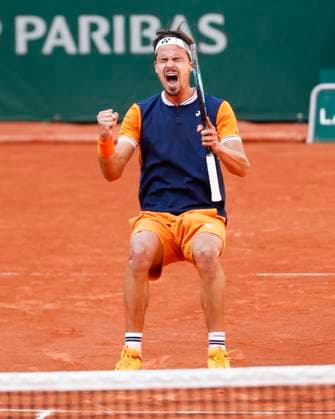 Daniel Altmaier GER cheers after victory, jubilation, joy, emotion Tennis French Open 2023 Grand Slam ATP WTA ITF Roland Garros Paris France 1 June 2023 Copyright: xJuergenxHasenkopfx