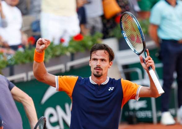 Daniel Altmaier GER cheers after victory, jubilation, joy, emotion Tennis French Open 2023 Grand Slam ATP WTA ITF Roland Garros Paris France 1 June 2023 Copyright: xJuergenxHasenkopfx