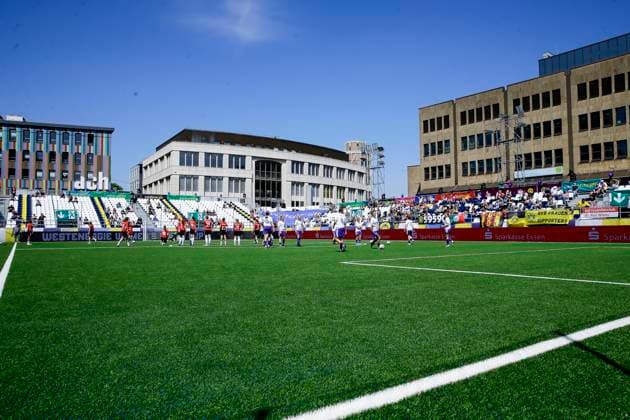 22 23 Womens soccer Westenergie women˜s socca cup on Kennedyplatz in downtown Essen A pop-up stadium on Kennedyplatz, in the heart of downtown Essen, will be the venue for the Westenergie women˜s socca cup on June 1, 2023 The tournament is being hosted by SGS Essen