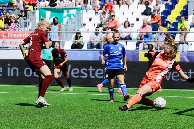 22 23 Womens soccer Westenergie women˜s socca cup on Kennedyplatz in downtown Essen A pop-up stadium on Kennedyplatz, in the heart of downtown Essen, will be the venue for the Westenergie women˜s socca cup on June 1, 2023 The tournament is being hosted by SGS Essen Arminia Bielefeld Borussia Bocholt