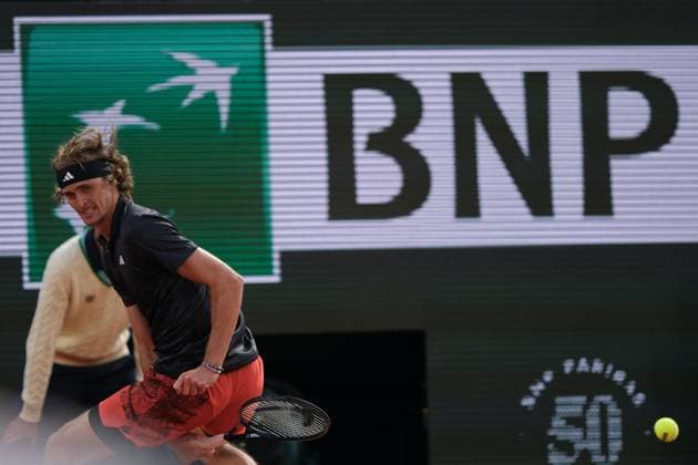 June 1, 2023, Paris, Paris, France: ALEXANDER ZVEREV of Germany return the ball to ALEX MOLCAN of Slovakia during the Day 5 of the French Open 2023, Grand Slam tennis tournament at the Roland-Garros Stadium - Paris France Paris France - ZUMAp119 20230601_zaf_p119_117 Copyright: xPierrexSteveninx