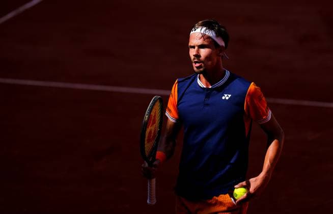 Mandatory Credit: Photo by Javier Garcia Shutterstock (13940053bq) Daniel Altmaier French Open Tennis, Day 5, Roland Garros, Paris, France - 01 June 2023 French Open Tennis, Day 5, Roland Garros, Paris, France - 01 June 2023  Copyright: xJavierxGarcia Shutterstockx 13940053bq