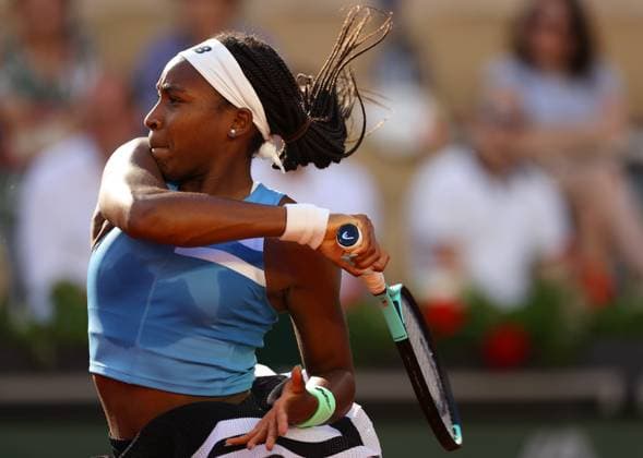 Mandatory Credit: Photo by Ella Ling Shutterstock (13940064de) Coco Gauff of USA in action French Open Tennis, Day 5, Roland Garros, Paris, France - 01 June 2023 French Open Tennis, Day 5, Roland Garros, Paris, France - 01 June 2023  Copyright: xEllaxLing Shutterstockx 13940064de