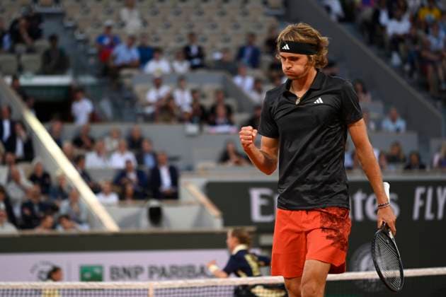 (230602) -- PARIS, June 2, 2023 -- Alexander Zverev of Germany celebrates during the men s singles second round match between Alexander Zverev of Germany and Alex Molcan of Slovakia at the French Open tennis tournament at Roland Garros in Paris, France, on June 1, 2023. (Photo by Xinhua) (SP)FRANCE-PARIS-TENNIS-ROLAND GARROS-FRENCH OPEN-MEN S SINGLES JulienxMattia 