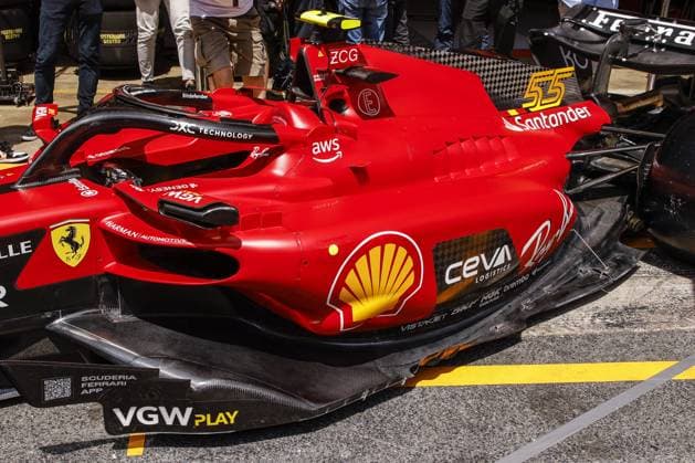 Scuderia Ferrari SF-23, mechanical detail sidepod floor body aerodynamism, aerodynamic, aerodynamics during the Formula 1 AWS Gran Premio de Espana 2023, 7th round of the 2023 Formula One World Championship, WM, Weltmeisterschaft from June 2 to 4, 2023 on the Circuit de Barcelona-Catalunya, in Montmelo, Spain - F1 - SPANISH GRAND PRIX 2023 DPPI Panoramic  00123014__R5_7227