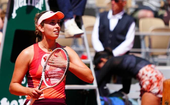 Mandatory Credit: Photo by Javier Garcia Shutterstock (13944030f) Elise Mertens celebrates her win over Jessica Pegula French Open Tennis, Day 7, Roland Garros, Paris, France - 03 June 2023 French Open Tennis, Day 7, Roland Garros, Paris, France - 03 June 2023  Copyright: xJavierxGarcia Shutterstockx 13944030f