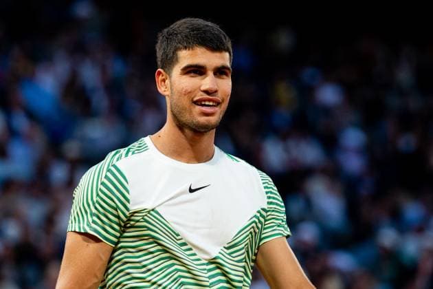 230602 Carlos Alcaraz of Spain competes in men?s third round singles tennis match during Roland Garros on June 2, 2023 in Paris Photo Vegard Grott BILDBYRAN kod VG VG0445 bbeng tennis french open franska öppna atp roland garros grand slam spania  Copyright: VEGARDxGRoTT BB230602VG014