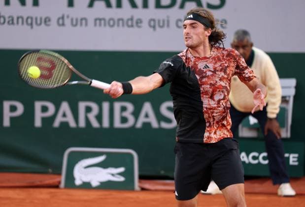 Fifth-seeded Stefanos Tsitsipas of Greece plays against Diego Schartzman of Argentina during their third-round match at the Roland Garros French Tennis Open in Paris, France, on Friday, June 2, 2023.  PAR20230602155 MAYAxVIDON-WHITE