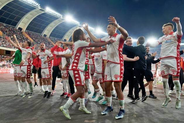 Waild Cheddira (SSC Bari) and Mehdi Dorval (SSC Bari) celebrates the victory during Play Off - Semifinals - SSC Bari vs FC Sudtirol, Italian soccer Serie B match in Bari, Italy, June 02 2023  Copyright: xEmmanuelexMastrodonato LiveMediax xLivexMediax 0 IPA_IPA38392058