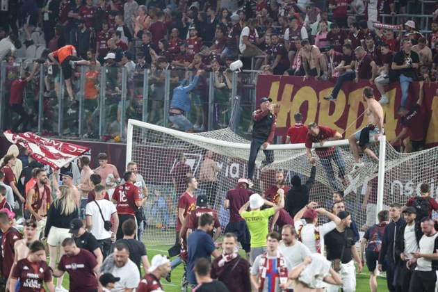 Football, France, FC Metz - SC Bastia, FC Metz celebrate possible promotion to Ligue 1
